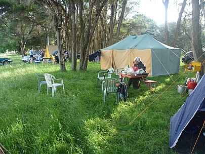 Tents
Photographer;&nbsp;Simon
2013-12-07&nbsp;19.22.58;&nbsp;Metadata time: '2013 Dec 07 19:22'
Original size:&nbsp;4,000 x 3,000; 7,288 kB
Filename: 2013-12-07 19.22.58 P1050462 Simon - Tents.jpeg