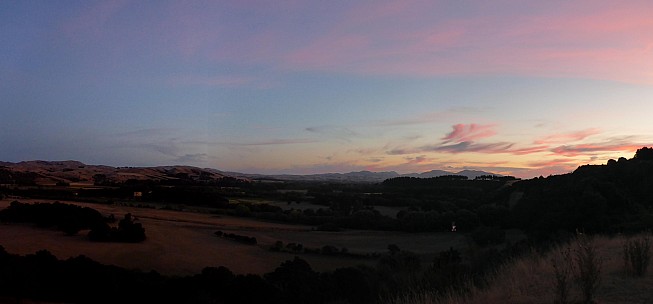 Sunset over the Aorangi Range
Photographer;&nbsp;Simon
2016-03-05&nbsp;20.07.28;&nbsp;Metadata time: '2016 Mar 05 20:07'
Original size:&nbsp;6,191 x 2,880; 843 kB;&nbsp;stitch
Filename: 2016-03-05 20.07.28 P1000874 Simon - Sunset over the Aorangi Range_stitch.jpg
