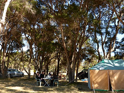 Lunchtime at the campsite
Photographer;&nbsp;Simon
2016-03-06&nbsp;12.01.51;&nbsp;Metadata time: '2016 Mar 06 12:01'
Original size:&nbsp;4,608 x 3,456; 6,021 kB
Filename: 2016-03-06 12.01.51 P1000878 Simon - Lunchtime at the campsite.jpeg