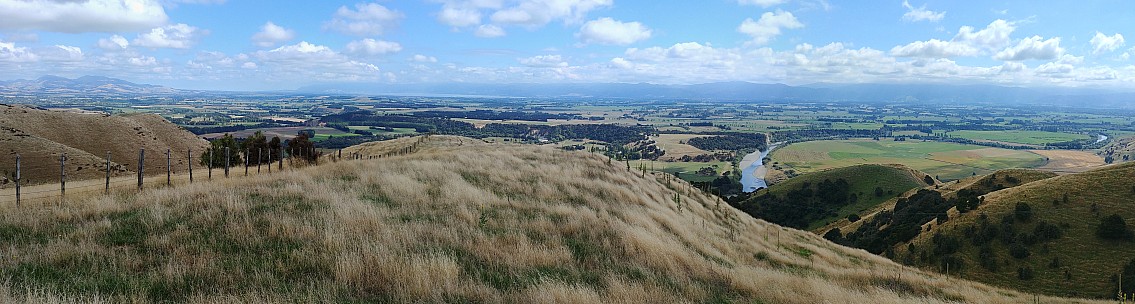View from Morison Hill
Photographer;&nbsp;Simon
2019-03-23&nbsp;13.37.19;&nbsp;Metadata time: '2019 Mar 23 13:37'
Original size:&nbsp;9,379 x 2,513; 6,492 kB;&nbsp;stitch
Filename: 2019-03-23 13.37.19 S20+ Simon - view from Morison Hill_stitch.jpg