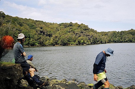 day01-120-052_052-bew.jpeg: 1544x1024, 380k (2006 Dec 20 22:55)