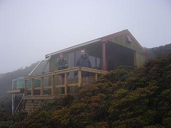 2007-09-01 15.35.51-pc-Elder Hut.jpeg: 1280x960, 721k (2007 Sept 04 18:13)