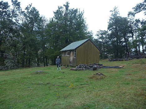 Hope Halfway hut
Photographer;&nbsp;Simon
2013-04-21&nbsp;07.08.13;&nbsp;Metadata time: '2013 Apr 21 07:08'
Original size:&nbsp;4,000 x 3,000; 6,821 kB
Filename: 2013-04-21 07.08.13 P1040993 Simon - Hope Halfway hut.jpeg