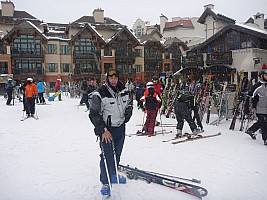 Jim at Lionshead Vail Square
Photographer;&nbsp;Simon
2014-01-27&nbsp;15.58.54;&nbsp;Metadata time: '2014 Jan 27 15:58'
Original size:&nbsp;4,000 x 3,000; 5,289 kB
Filename: 2014-01-27 15.58.54 P1000206 Simon - Jim at Lionshead Vail Square.jpeg