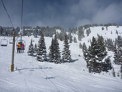 2014-02-05 11.07.57 P1000371 Simon - on 6-chair.jpeg: 4000x3000, 6192k (2014 Feb 06 07:07)