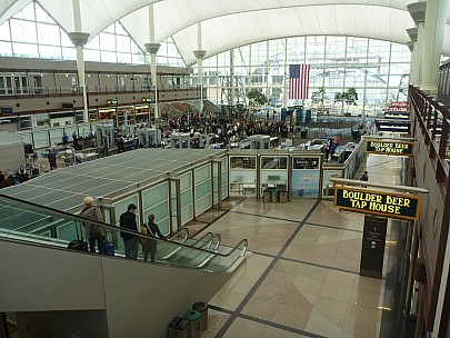 2014-02-09 12.23.40 P1000452 Simon - Denver International Airport Terminal 1.jpeg: 4000x3000, 6068k (2014 Feb 09 12:23)