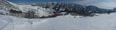 2015-02-16 12.36.00 Panorama Simon - top of Cortina #1 pair lift vista_stitch.jpg: 11129x2932, 6234k (2015 Jun 14 16:49)