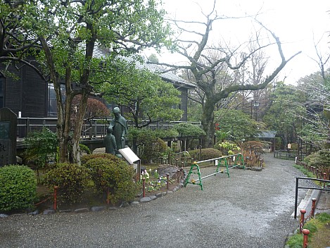 General Nogis Residence
Photographer;&nbsp;Simon
2015-02-18&nbsp;14.30.28;&nbsp;Metadata time: '2015 Feb 18 14:30'
Original size:&nbsp;4,000 x 3,000; 7,095 kB
Filename: 2015-02-18 14.30.28 P1010709 Simon - General Nogis Residence.jpeg