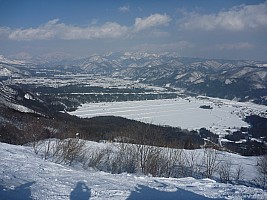 Hakuba Valley from top of Cosmo  Four lift
Photographer;&nbsp;Simon
2015-02-11&nbsp;14.13.08;&nbsp;Metadata time: '2015 Feb 11 14:13'
Original size:&nbsp;4,000 x 3,000; 6,172 kB
Filename: 2015-02-11 14.13.08 P1010451 Simon - Hakuba Valley from top of Cosmo  Four lift.jpeg
