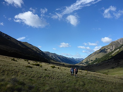 2016-01-08 09.10.51 P1000373 Simon - Dingle Burn travel.jpeg: 4608x3456, 5737k (2016 Jan 08 09:10)