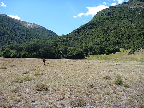 2016-01-08 12.18.23 P1040149 Philip - almost at Cotters Hut.jpeg: 4320x3240, 5362k (2016 Jan 08 12:18)
