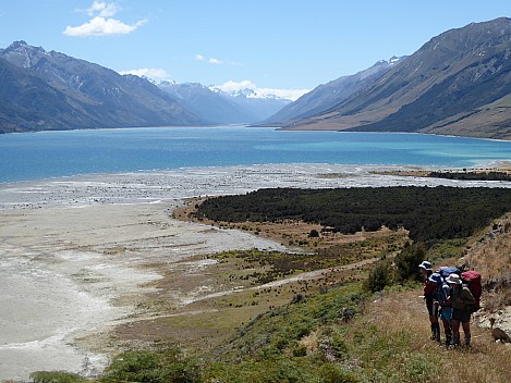 2016-01-10 13.35.58 P1000174 Brian - Lake Hawea from Peninsula track.jpeg: 4000x3000, 4724k (2016 Jan 10 13:35)