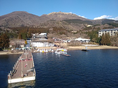 2016-03-02 15.08.54 IMG_20160302_150853918 Adrian - Hakone-en from the lake.jpeg: 3264x2448, 2829k (2016 Mar 02 19:08)