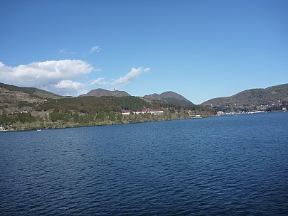 2016-03-02 15.12.38 P1020406 Adrian - view towards Motohakone-ko.jpeg: 4000x3000, 5835k (2016 Mar 07 22:35)