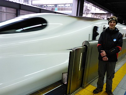2016-03-02 17.11.20 P1000840 Simon - Adrian and Shinkansen.jpeg: 4608x3456, 6074k (2016 Mar 02 17:11)