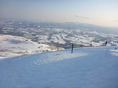 2016-02-28 16.16.07 P1000679 Simon - evening view of Wonderland chair from top.jpeg: 4608x3456, 6051k (2016 Feb 28 16:16)