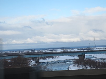 2017-01-17 08.56.35 IMG_8690 Anne - view from Kanazawa Shinkanzen.jpeg: 4608x3456, 4251k (2017 Jan 26 18:35)