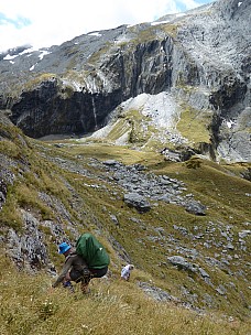 2019-01-18 12.19.41 P1010601 Brian - Simon making his way down through bluffs.jpeg: 3000x4000, 4034k (2019 Jun 24 21:09)