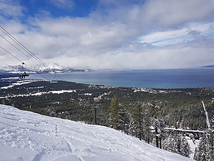 2019-03-07_11.47.42 Jim - Lake Tahoe from halfway down Gunbarrel.jpeg: 4032x3024, 4637k (2019 Mar 08 13:37)