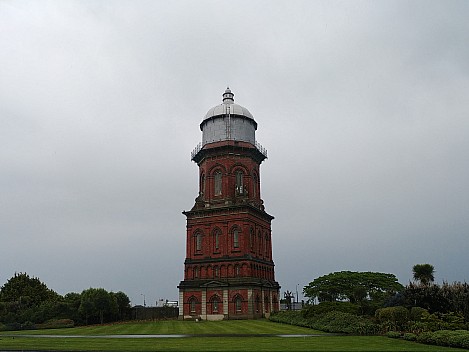 2019-11-09 09.24.20_HDR LG6 Simon - Invercargill Water Tower_str.jpeg: 3839x2879, 3191k (2019 Dec 27 19:50)