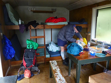 2019-11-11 07.26.17 P1020935 Simon - Brian in Doughboy Bay hut.jpeg: 4608x3456, 5745k (2019 Nov 11 07:26)