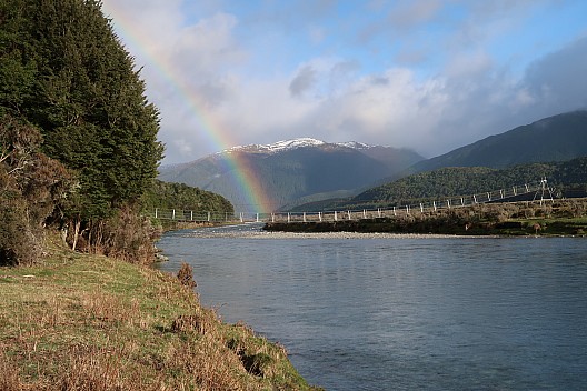 Hurunui Hut to Lake Taylor