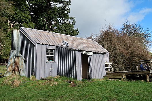 Hurunui Hut to Lake Taylor