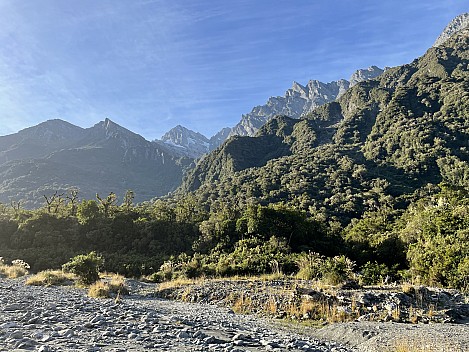 2022-03-09 08.50.07 IMG_2805 Susie - view up from Welcome Flat.jpeg: 4032x3024, 6444k (2022 Dec 04 14:10)