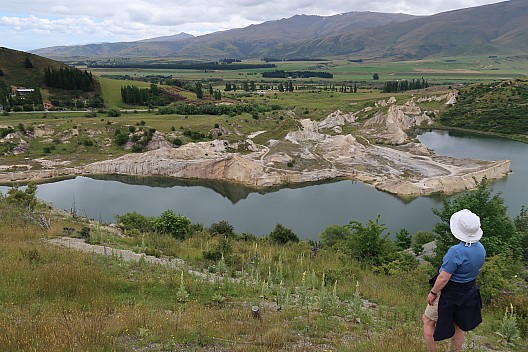 Susie looking across Blue Lakes
Photographer;&nbsp;Brian
2022-12-30&nbsp;15.40.04;&nbsp;Metadata time: '2022 Dec 30 15:40'
Original size:&nbsp;5,472 x 3,648; 9,083 kB
Filename: 2022-12-30 15.40.04 IMG_0709 Brian - Susie looking across Blue Lakes.jpeg