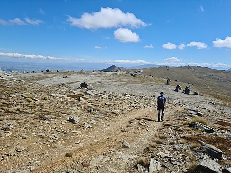 Brian heading along the Dunstan Mountain tops
Photo: Simon
2022-12-31 16.15.58; '2022 Dec 31 16:15'
Original size: 9,248 x 6,936; 23,130 kB
2022-12-31 16.15.58 S20+ Simon - Brian heading along the Dunstan Mountain tops.jpeg