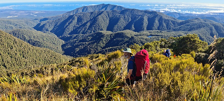 Brian and Philip at the bushline
Photographer;&nbsp;Simon
2023-04-19&nbsp;10.24.24;&nbsp;Metadata time: '2023 Apr 19 10:24'
Original size:&nbsp;13,950 x 6,308; 104,652 kB;&nbsp;stitch
Filename: 2023-04-19 10.24.24 S20+ Simon - Brian and Philip at the bushline_stitch.jpg