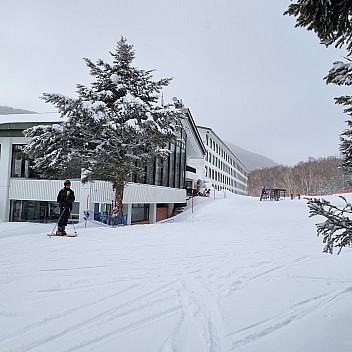 Kevin outside Prince Hotel East Wing
Photographer;&nbsp;Jim
2024-03-02&nbsp;09.55.47;&nbsp;Metadata time: '2024 Mar 02 13:55'
Original size:&nbsp;2,992 x 2,992; 2,492 kB
Filename: 2024-03-02 09.55.47 S21FE+ Jim - Kevin outside Prince Hotel East Wing.jpeg