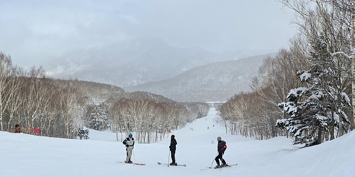 Jim, Kevin, and Adrian on Yakebitaiyama E1 course
Photographer;&nbsp;Simon
2024-03-02&nbsp;14.16.23;&nbsp;Metadata time: '2024 Mar 02 18:16'
Original size:&nbsp;11,750 x 5,885; 11,154 kB;&nbsp;stitch
Filename: 2024-03-02 14.16.23 S20+ Simon - Jim, Kevin, and Adrian on Yakebitaiyama E1 course_stitch.jpg