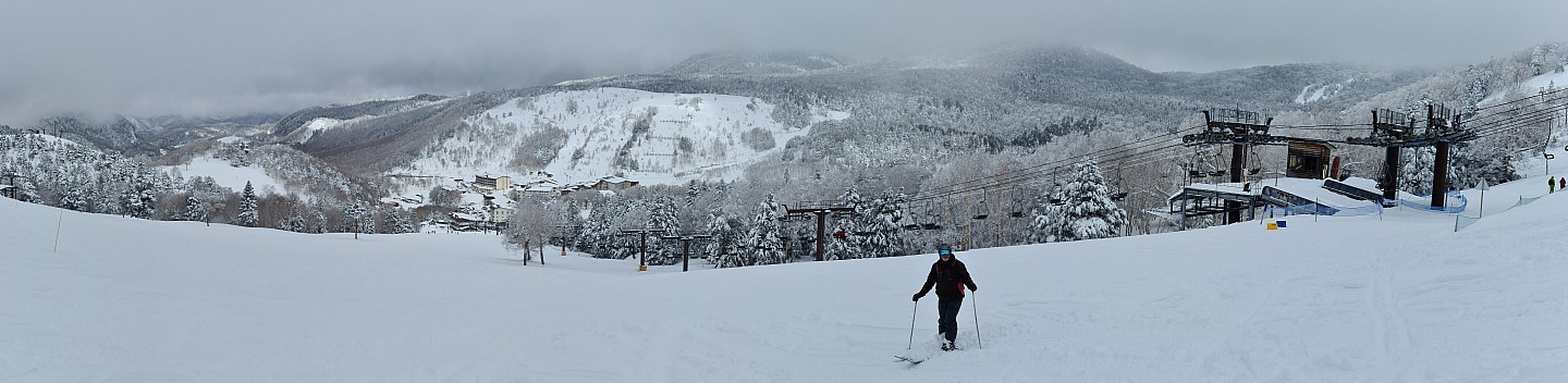 Simon and view down Kumanoyu 2nd pair lift
Photographer;&nbsp;Adrian
2024-03-10&nbsp;11.38.26;&nbsp;Metadata time: '2024 Mar 10 15:38'
Original size:&nbsp;16,132 x 3,944; 8,536 kB;&nbsp;stitch
Filename: 2024-03-10 11.38.26 S20+ Adrian - Simon and view down Kumanoyu 2nd pair lift_stitch.jpg