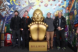 Ōsaka markets, visit to Nara
240314sl ILOO Td0nb P4 X Xdgv - With the Billiken
2024-03-14 10.35.43; '2024 Mar 14 10:35'
Original size: 2,635 x 1,757; 981 kB; cr
2024-03-14 10.35.43 240314slILOOTd0nbP4XXdgv - With the Billiken_cr.jpg