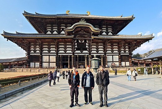 Adrian, Jim, and Kevin in front of Tōdai-ji
Photo: Simon
2024-03-14 16.23.22; '2024 Mar 14 20:23'
Original size: 13,467 x 9,098; 15,635 kB; stitch
2024-03-14 16.23.22 S20+ Simon - Adrian, Jim, and Kevin in front of Tōdai-ji_stitch.jpg