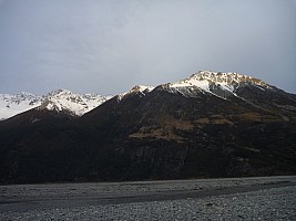 View across the Hopkins River
Photographer;&nbsp;Philip
2024-09-28&nbsp;17.58.32;&nbsp;Metadata time: '2024 Sept 28 17:58'
Original size:&nbsp;4,320 x 3,240; 5,349 kB
Filename: 2024-09-28 17.58.32 P1070549 Philip - view across the Hopkins River.jpeg