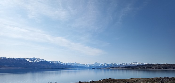 Southern Alps from Lake Pukaki lookout
Photo: Philip
2024-09-28 15.18.04; '2024 Sept 28 15:18'
Original size: 8,000 x 3,783; 3,915 kB; cr
2024-09-28 15.18.04 IMG_20240928_151804 Philip - Southern Alps from Lake Pukaki lookout_cr.jpg