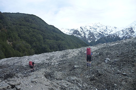 Simon and Brian crossing the avalanche debris
Photo: Philip
2024-09-29 14.29.17; '2024 Sept 29 14:29'
Original size: 4,320 x 2,880; 5,195 kB
2024-09-29 14.29.17 P1070569 Philip - Simon and Brian crossing the avalanche debris.jpeg