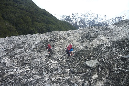 Simon and Brian crossing the avalanche debris
Photo: Philip
2024-09-29 14.30.25; '2024 Sept 29 14:30'
Original size: 4,320 x 2,880; 5,331 kB
2024-09-29 14.30.25 P1070570 Philip - Simon and Brian crossing the avalanche debris.jpeg