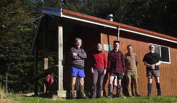 Philip, Nora, Brian, Peter, and Simon outside Huxley Forks Hut
Photographer;&nbsp;Philip
2024-09-30&nbsp;09.12.19;&nbsp;Metadata time: '2024 Sept 30 09:12'
Original size:&nbsp;3,631 x 2,116; 2,193 kB;&nbsp;cr
Filename: 2024-09-30 09.12.19 P1070578 Philip - Philip, Nora, Brian, Peter, and Simon outside Huxley Forks Hut_cr.jpg