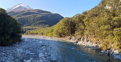 Brian below the North Huxley swing bridge
Photo: Simon
2024-09-30 09.21.46; '2024 Sept 30 09:21'
Original size: 12,172 x 6,207; 18,239 kB; stitch
2024-09-30 09.21.46 S20+ Simon - Brian below the North Huxley swing bridge_stitch.jpg