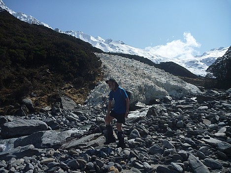 Brian and avalanche debris in the North Huxley
Photo: Philip
2024-09-30 13.40.46; '2024 Sept 30 13:40'
Original size: 4,320 x 3,240; 5,482 kB
2024-09-30 13.40.46 P1070600 Philip - Brian and avalanche debris in the North Huxley.jpeg