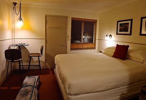 Village Inn room
Photo: Simon
2025-02-24 21.19.00; '2025 Feb 24 21:19'
Original size: 12,644 x 8,664; 5,884 kB; stitch
2025-02-24 21.19.00 S20+ Simon - Village Inn room_stitch.jpg