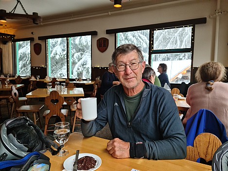 Nick at breakfast at the Alpine Inn
Photo: Simon
2025-02-25 08.29.17; '2025 Feb 25 08:29'
Original size: 9,248 x 6,936; 12,585 kB
2025-02-25 08.29.17 S20+ Simon - Nick at breakfast at the Alpine Inn.jpeg