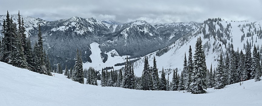 At the top of Right Angle
Photo: Simon
2025-02-25 13.40.41; '2025 Feb 25 13:40'
Original size: 15,728 x 6,413; 15,609 kB; stitch
2025-02-25 13.40.41 S20+ Simon - At the top of Right Angle_stitch.jpg