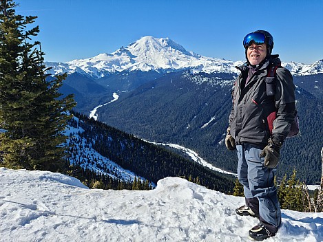 Simon with Mt Ranier and White River from Crystal Mountain North
Photo: Simon
2025-02-27 11.40.01; '2025 Feb 27 11:40'
Original size: 9,248 x 6,936; 15,974 kB
2025-02-27 11.40.01 S20+ Simon - Simon with Mt Ranier and White River from Crystal Mountain North.jpeg