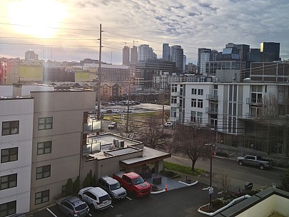 2025-03-04 07.49.02 S20+ Simon - view from Hampton Inn room_cr.jpg: 7480x5610, 9976k (2025 Mar 10 17:19)