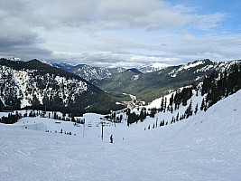 View down Skyline Express
Photographer;&nbsp;Simon
2025-03-08&nbsp;15.16.52;&nbsp;Metadata time: '2025 Mar 08 15:16'
Original size:&nbsp;9,248 x 6,936; 14,020 kB
Filename: 2025-03-08 15.16.52 S20+ Simon - view down Skyline Express.jpeg